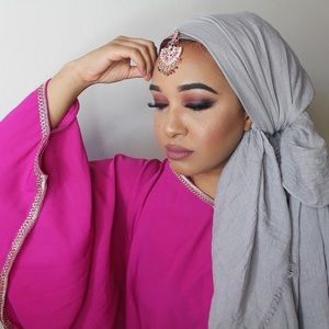 Simple hot pink kaftan